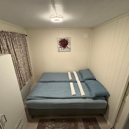 Strandveien 71 Skjervoy Kültér fotó